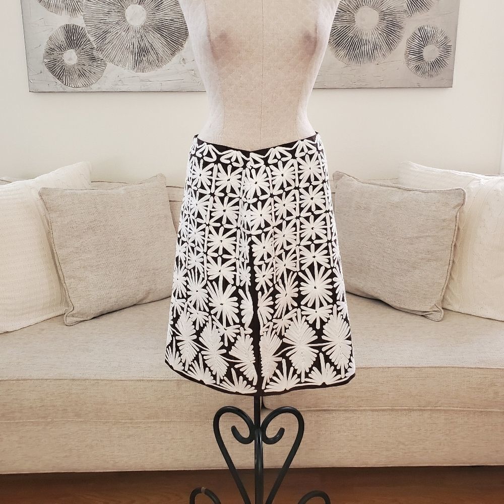 Worth Floral-Ribbon Silk Skirt size 8 in Brown/White